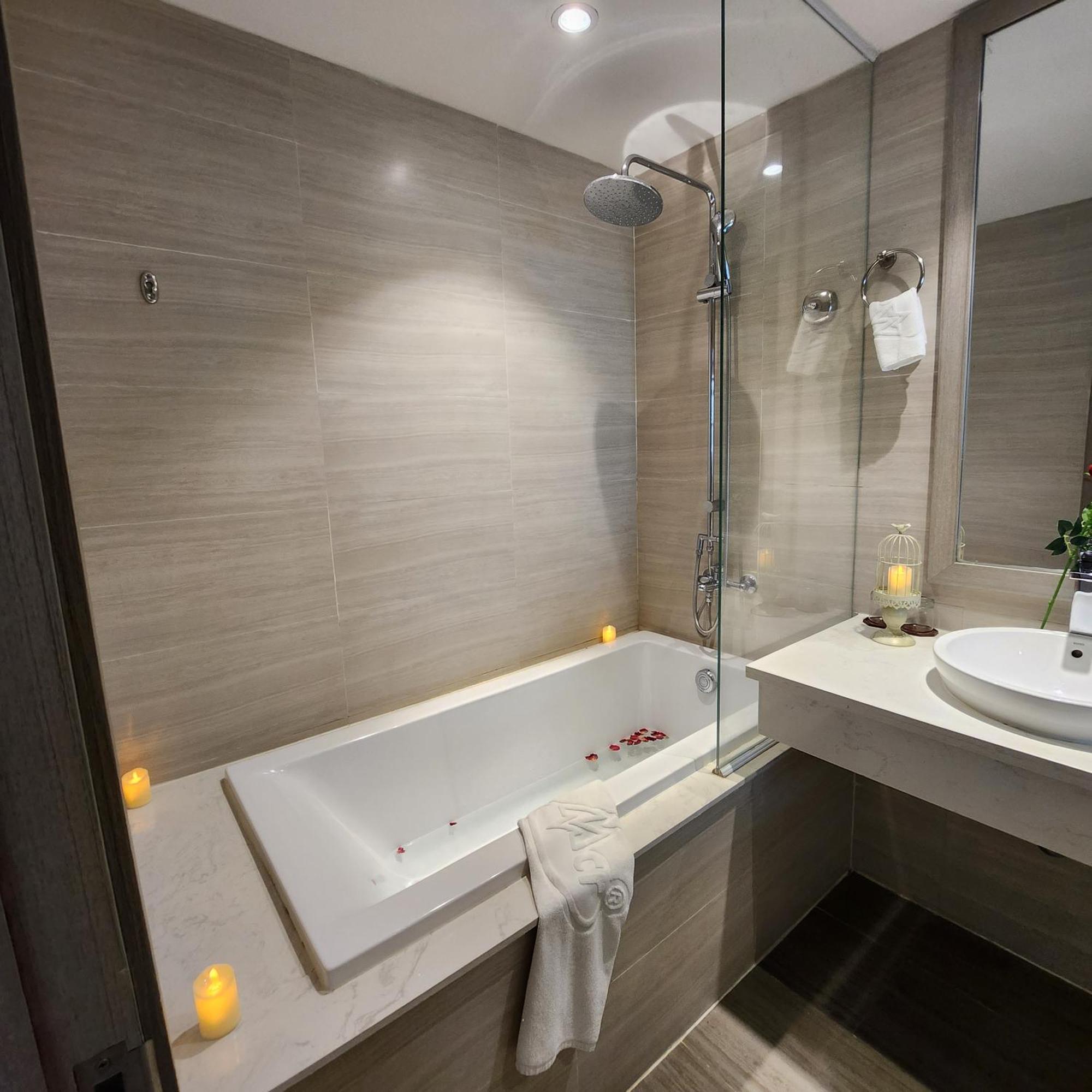 The Mcr Luxury Nha Trang Hotel Bagian luar foto