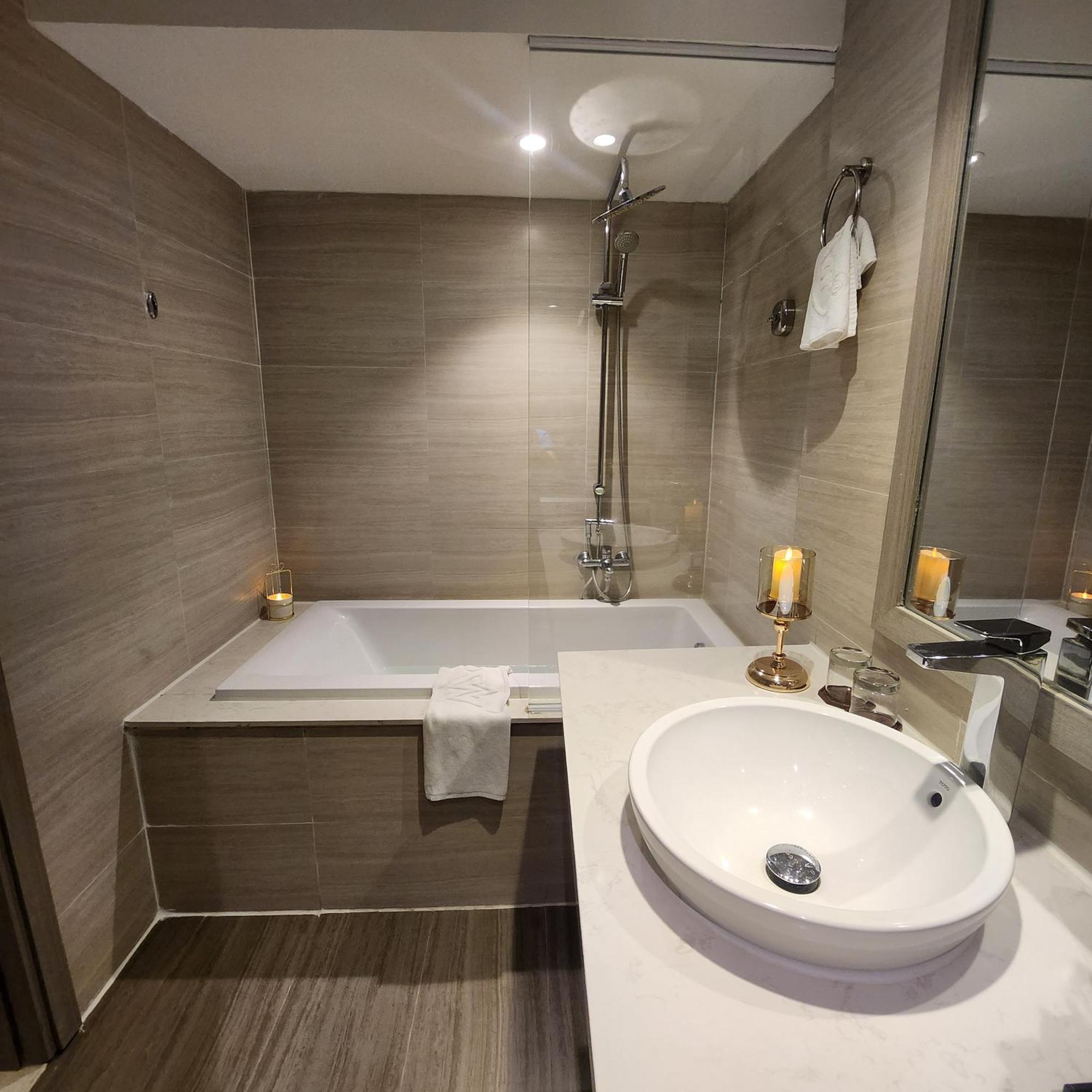 The Mcr Luxury Nha Trang Hotel Bagian luar foto