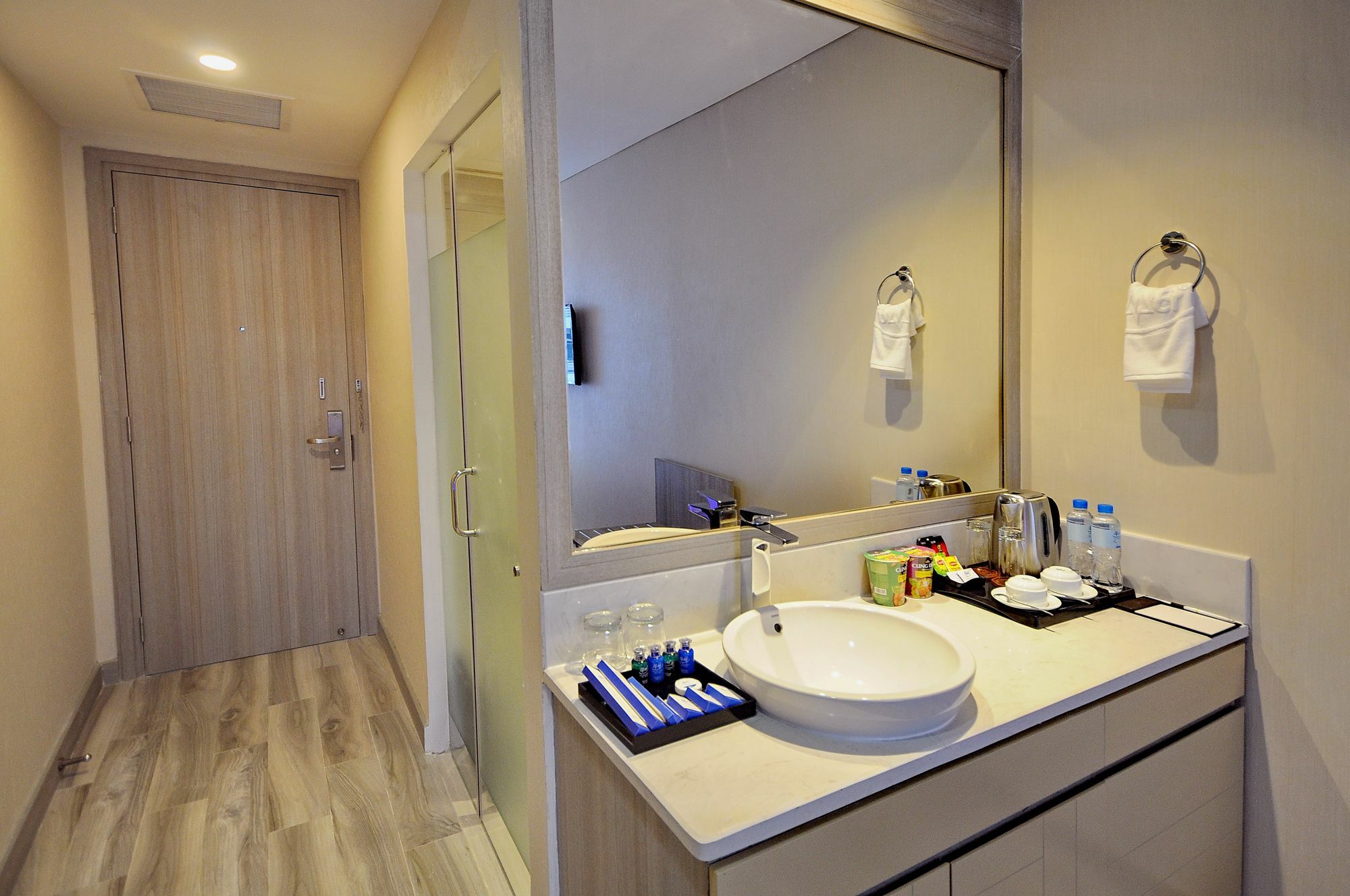 The Mcr Luxury Nha Trang Hotel Bagian luar foto