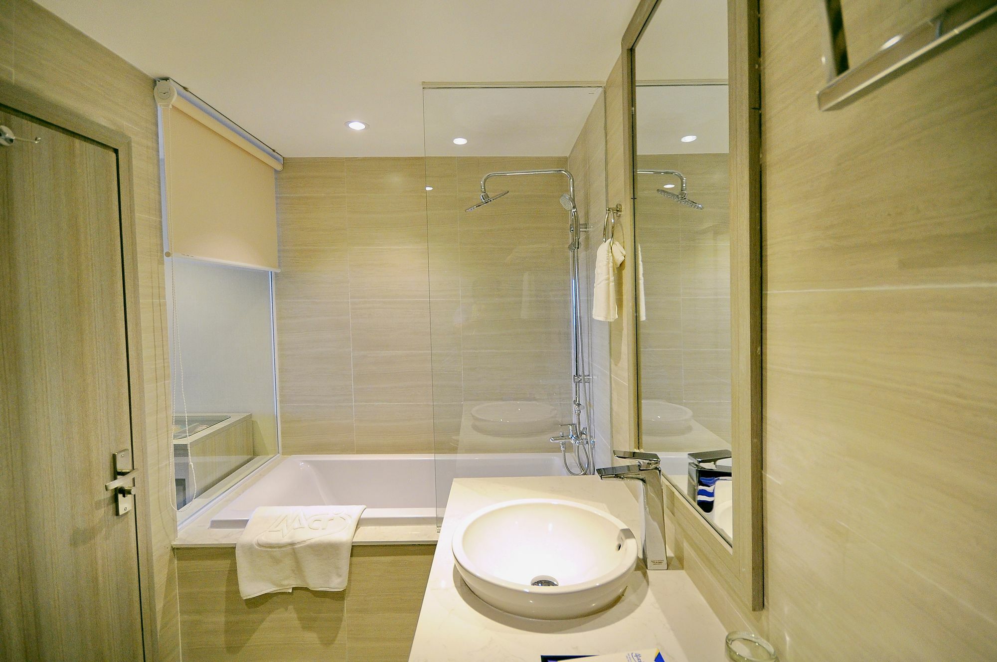 The Mcr Luxury Nha Trang Hotel Bagian luar foto